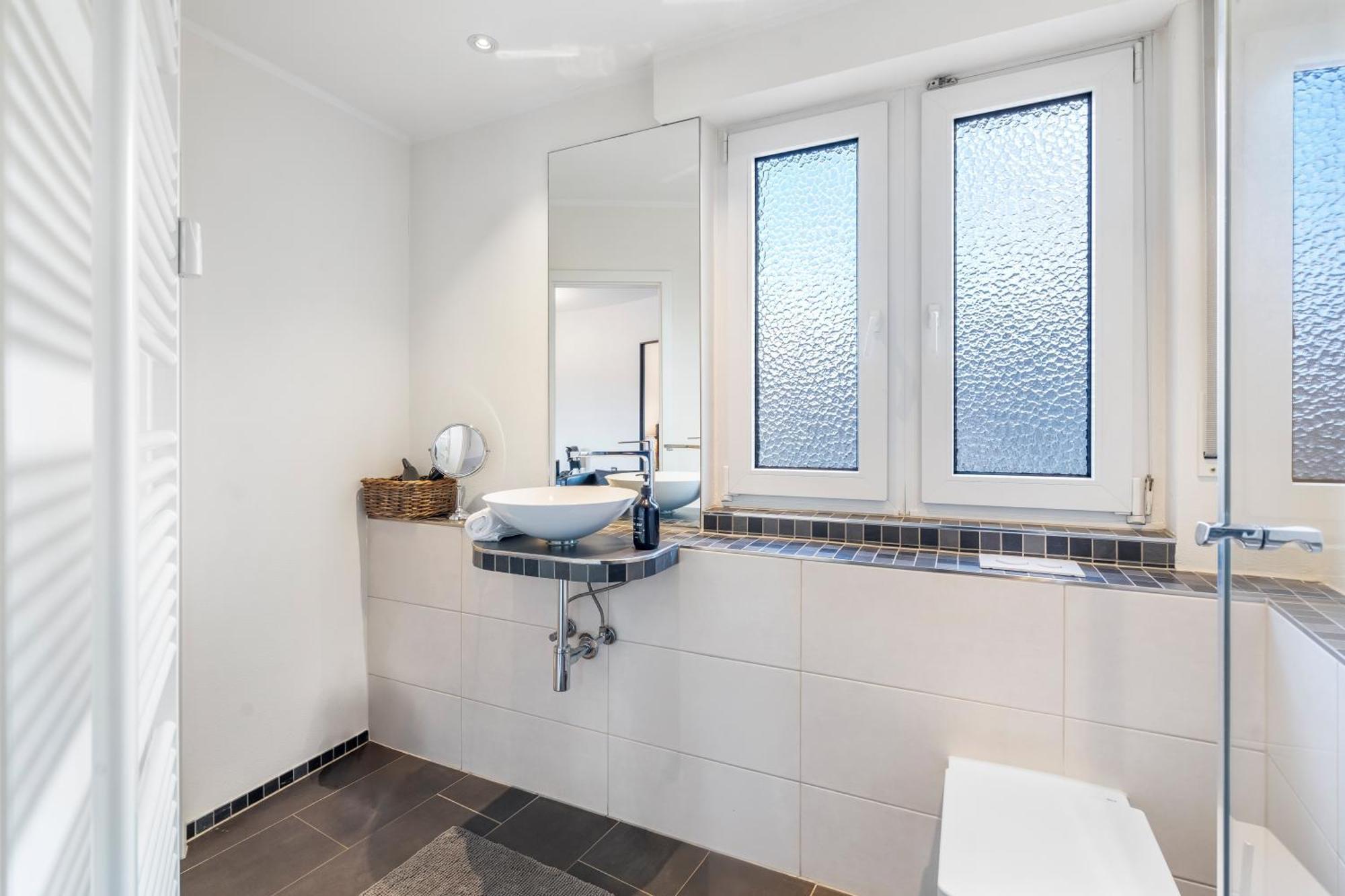 Urban Retreat - Whirpool - Lage Appartement